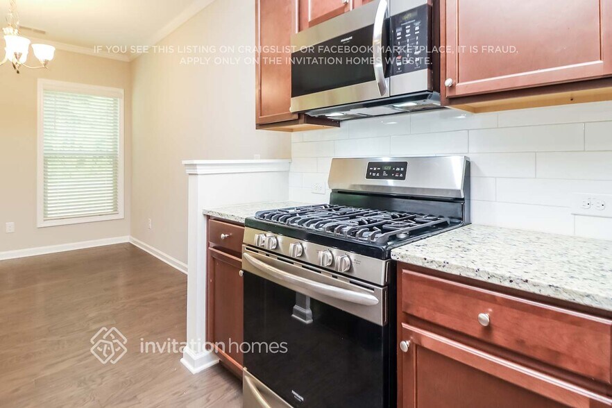 Building Photo - 7185 Heritage Oak Ct