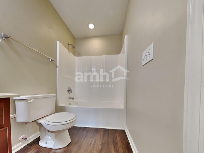 Building Photo - 3026 Crusades St