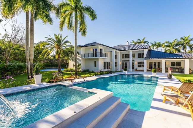 Building Photo - Southwest 130th Terrace, Miami, FL 33156 -...