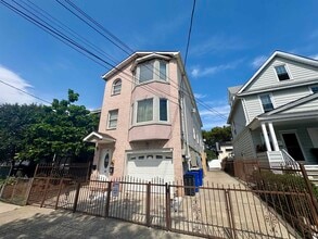 Building Photo - 42 Seaview Ave