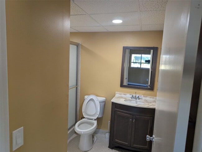 Building Photo - 9612 W McNab Rd