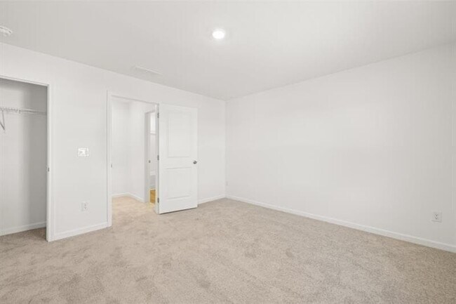 Building Photo - 96 Smithwood Dr