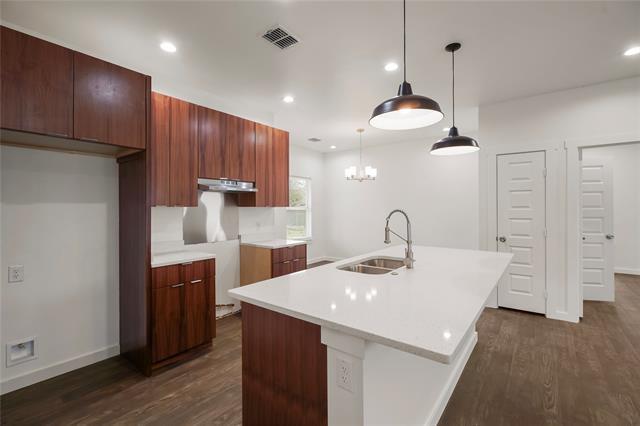 Building Photo - 10117 Royce Dr