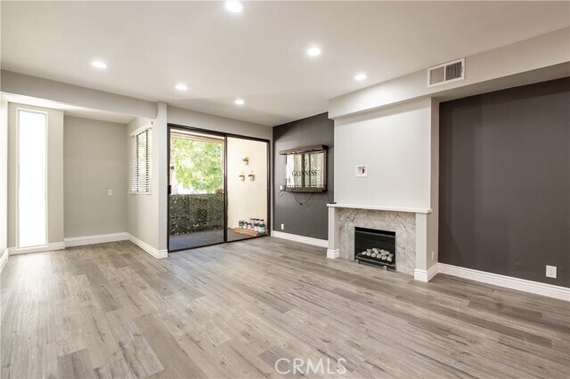 Building Photo - 1305 N Columbus Ave