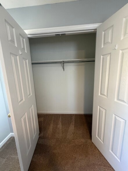 Building Photo - 6550 Brookshire St