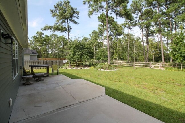 Building Photo - Great Home in Everett's Creek- 3Bed/2Bath with Fenced Yard