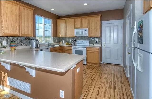 Building Photo - 3848 Red Deer Trl