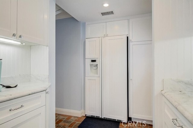 Building Photo - 2128 Miramar Dr