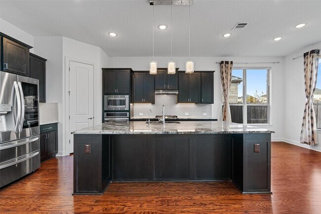 Building Photo - 2328 Lucky Ln