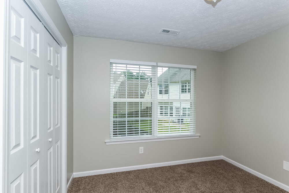 Building Photo - 64 Crescent St