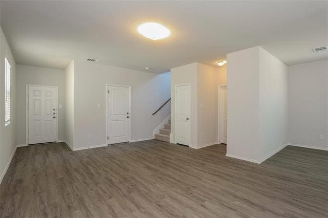 Building Photo - 5244 Applegate Dr