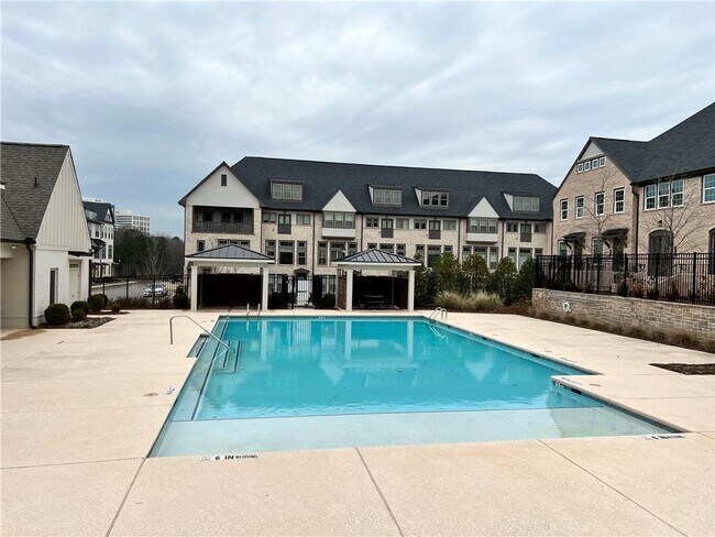 Building Photo - 2426 Figaro Dr