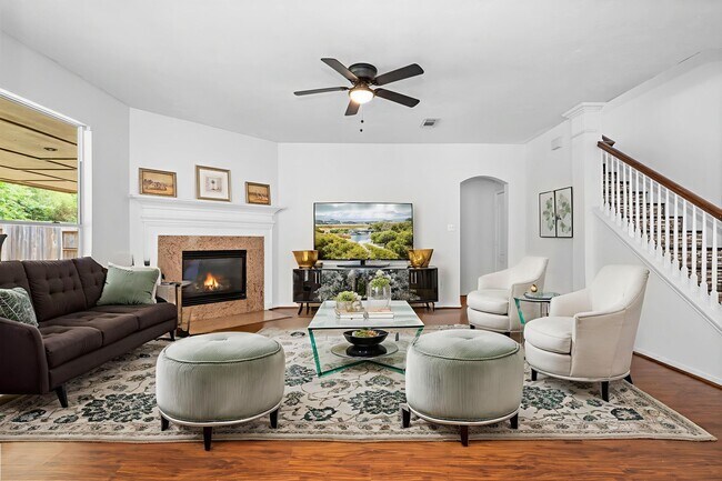 Building Photo - 6914 Grants Hollow Ln