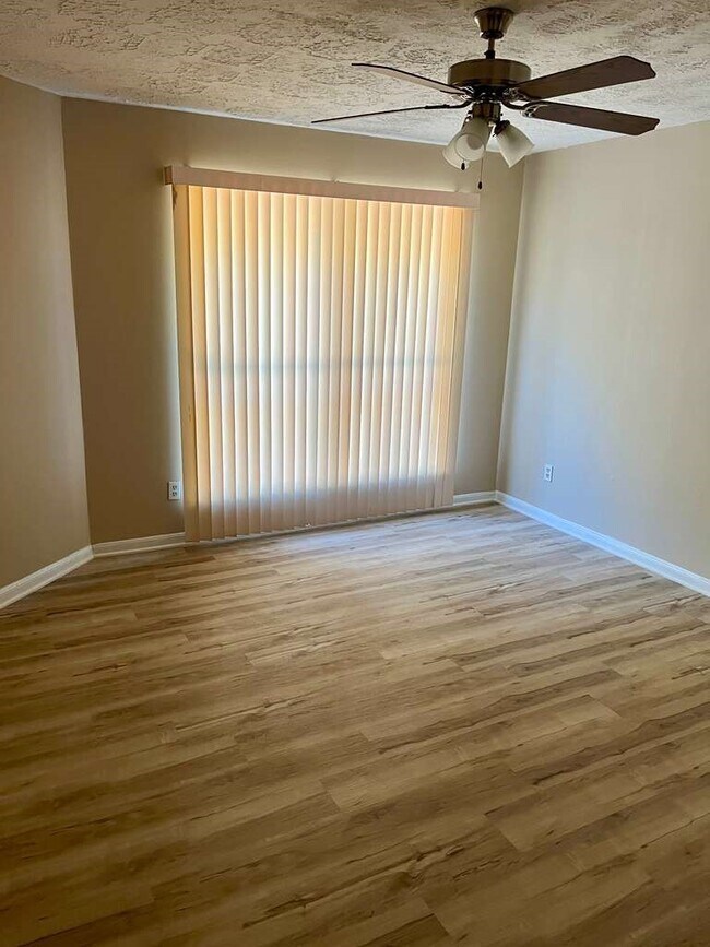 Building Photo - 13511 Quetzal Ln