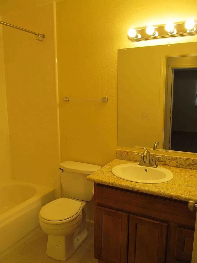 Building Photo - 1723 Kent St