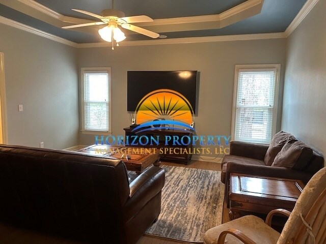 Building Photo - 127 Phantom Dr