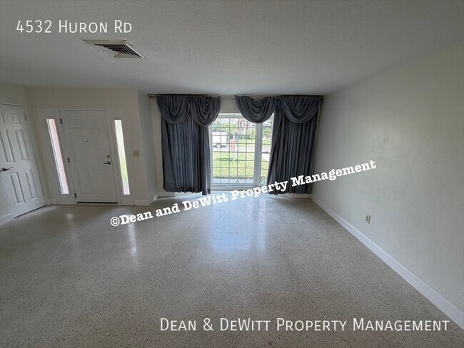 Building Photo - 4532 Huron Rd