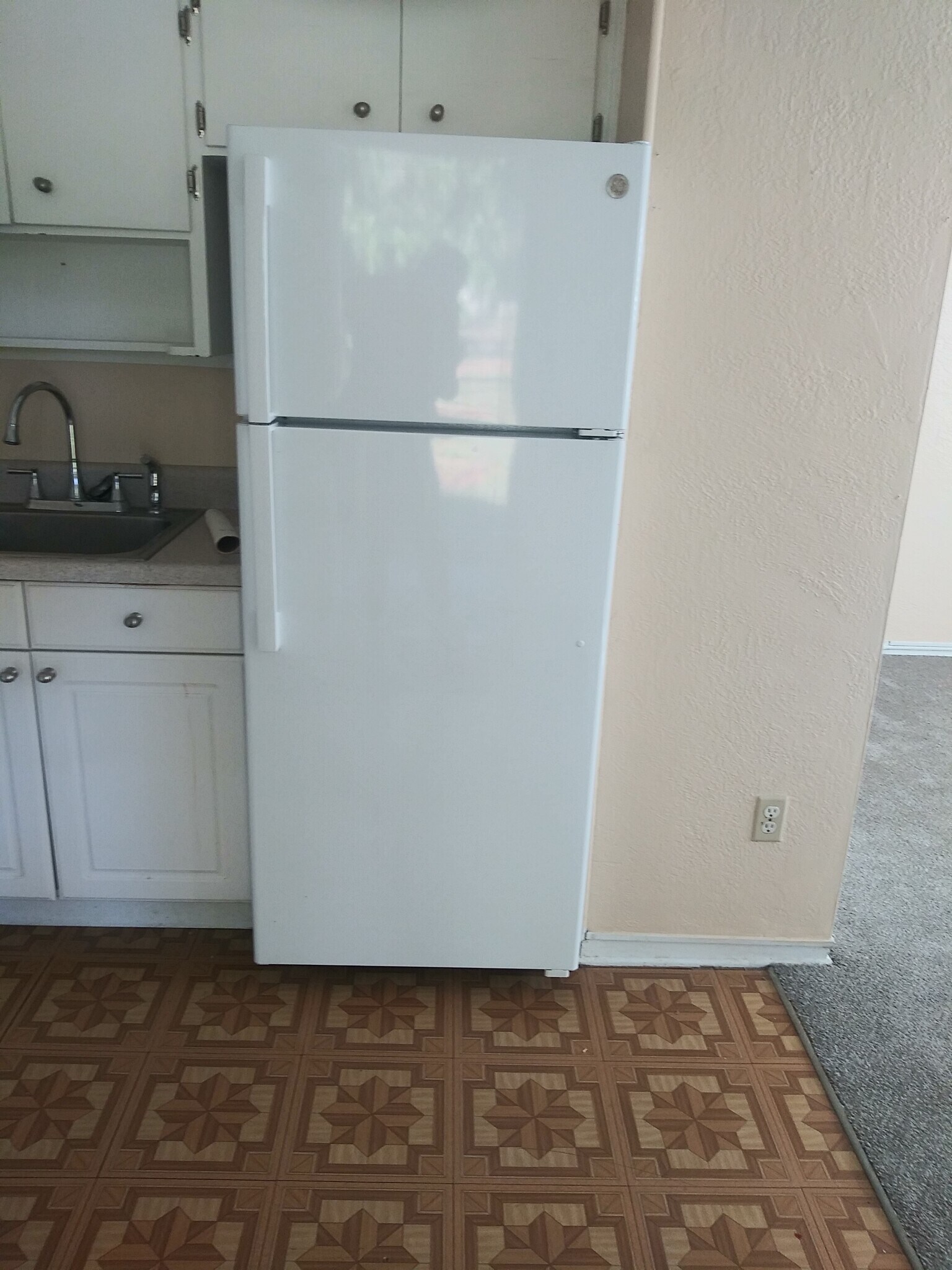 brand new fridge - 607 S Summerlin Ave