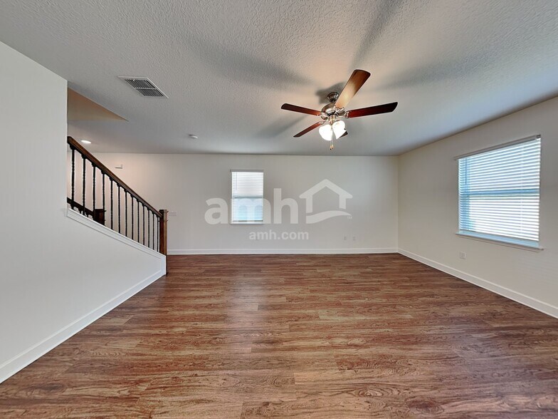 Building Photo - 4615 Reisswood Loop