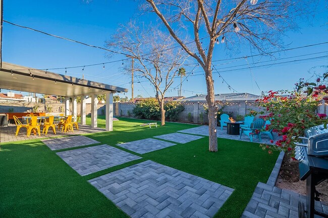 Building Photo - 7535 E Princeton Ave