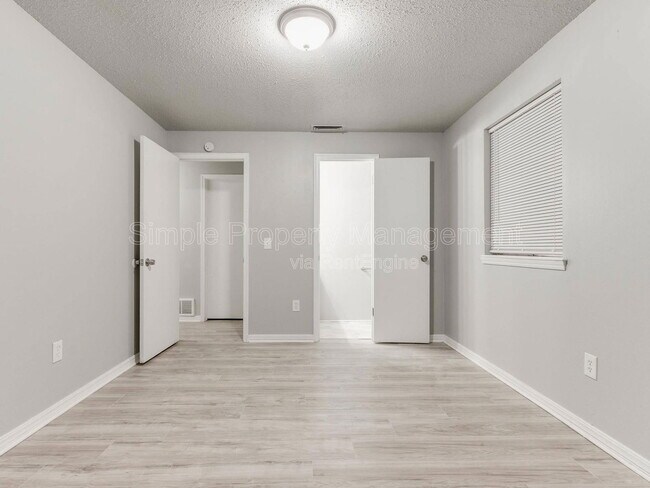 Building Photo - 1409 SW 81st St