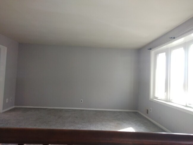 Building Photo - 7823 Perry Rd