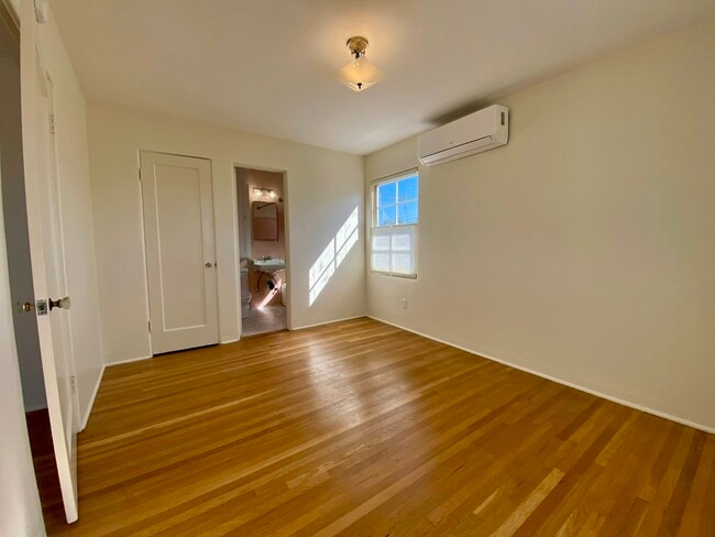 Building Photo - 2815 Capps St