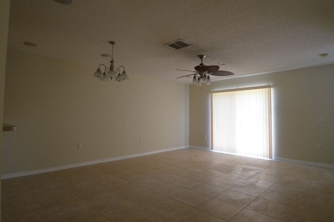 Building Photo - Winter Springs: 3/2.5 in Heritage Park!! AVAILABLE AUGUST 17th!