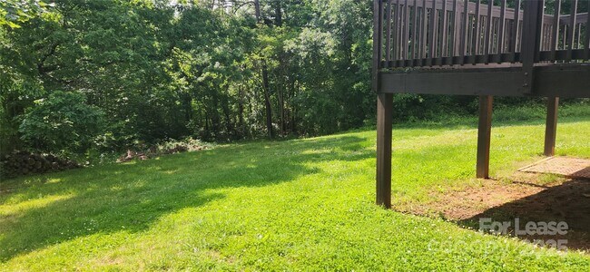 Building Photo - 2177 Lynmore Dr