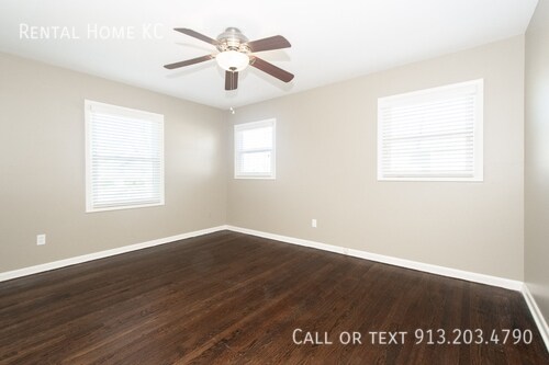 Building Photo - 5521 W 98th Pl