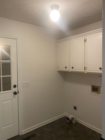 Building Photo - 114 Riviera Rd