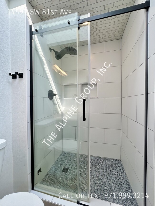 Building Photo - 14597 SW 81st Ave