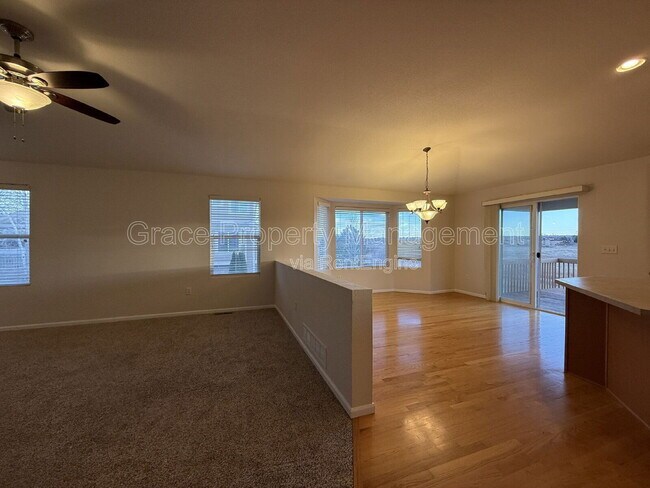 Building Photo - 10533 Joplin St