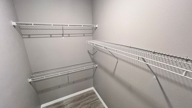 Building Photo - Beautiful 3 Bedroom, 2 Bathroom Home in Pa...