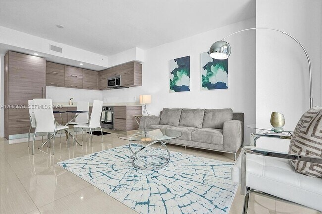 Building Photo - 1300 S Miami Ave