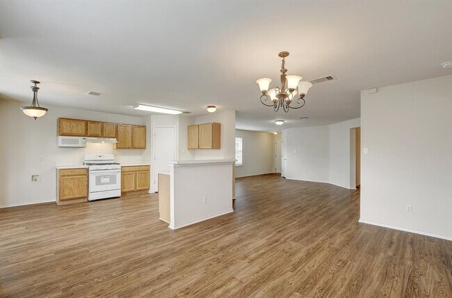 Building Photo - 361 Carriage Way