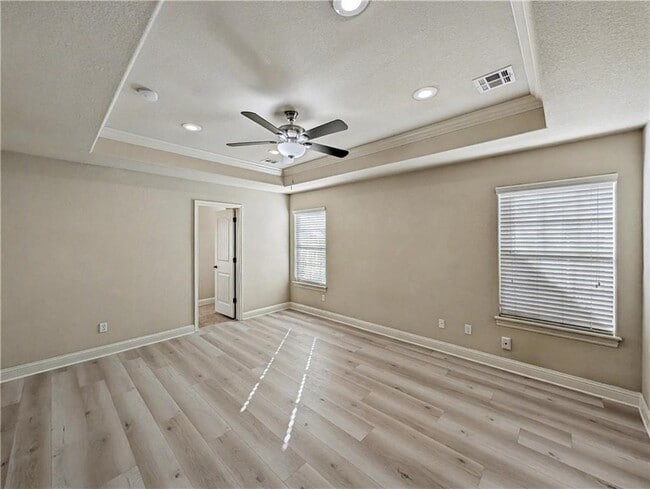 Building Photo - 1801 SW Candlewood St