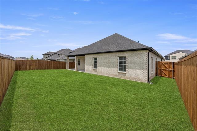 Building Photo - 304 Community Dr