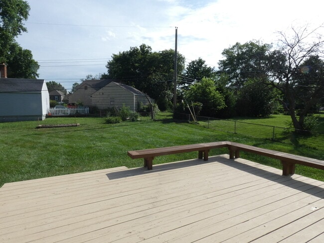 Building Photo - 1608 NE 65th St