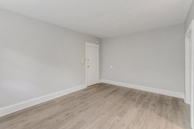 Building Photo - 7057 Cresheim Rd