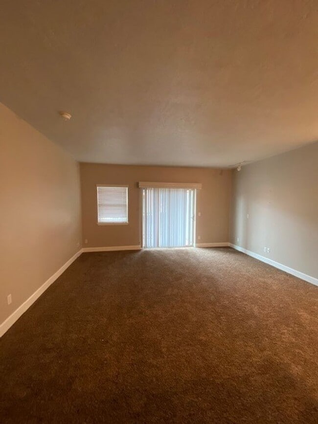 Building Photo - 6740 N Spurwing Loop