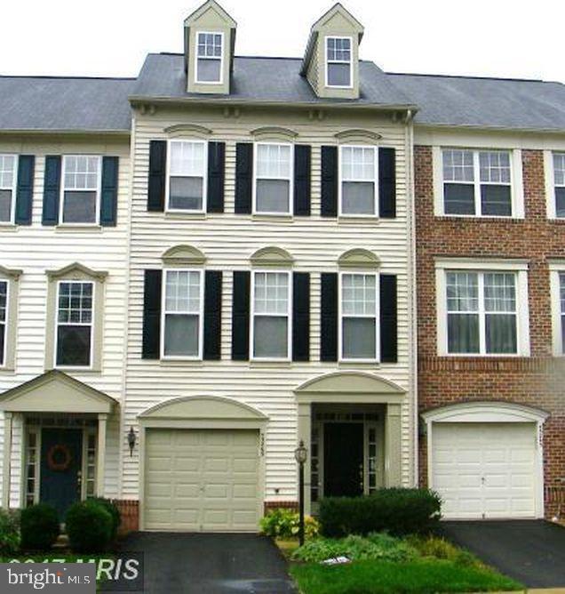 Building Photo - 43265 Sunderleigh Square