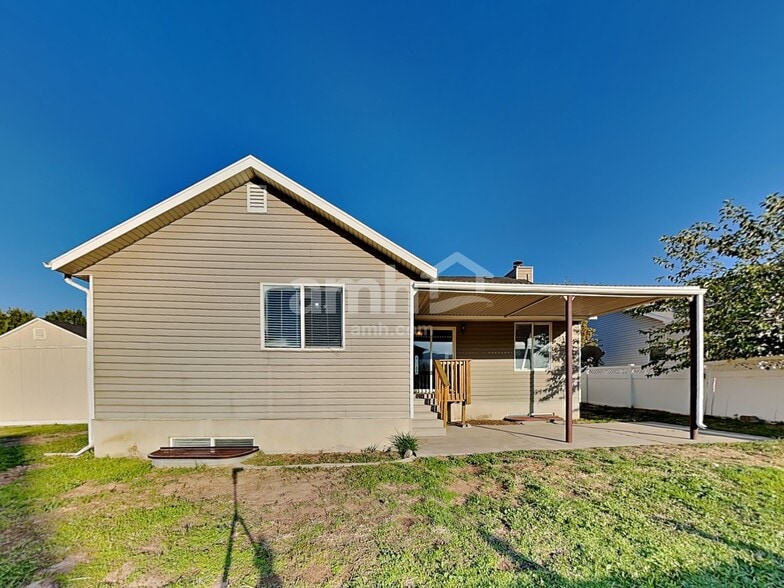 Building Photo - 3328 Celebration Dr