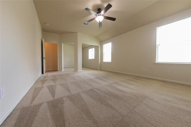 Building Photo - 30018 Bumble Bee Dr