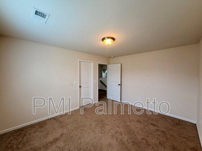 Building Photo - 141 Hay Meadow Ln