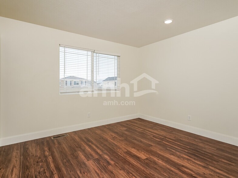 Building Photo - 2635 W 3290 S