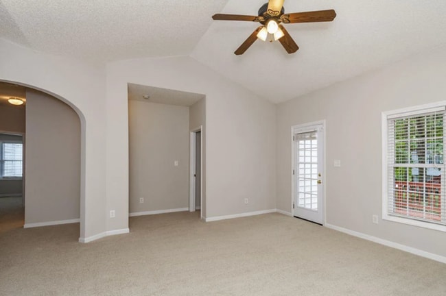 Building Photo - 3 Bedroom Ranch Near NCSU