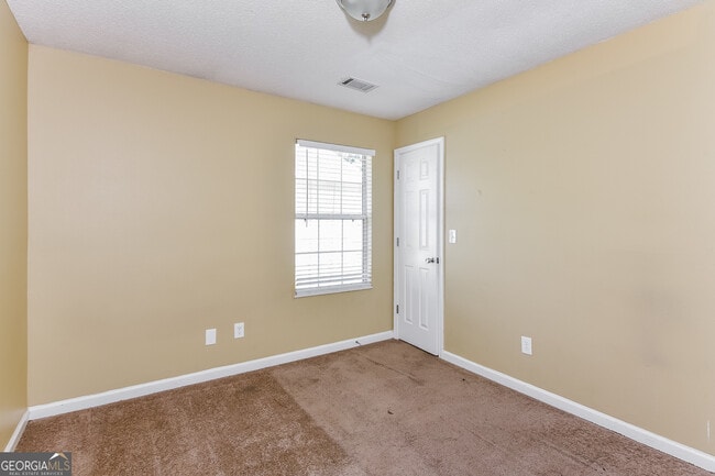 Building Photo - 4736 Klondike Cir