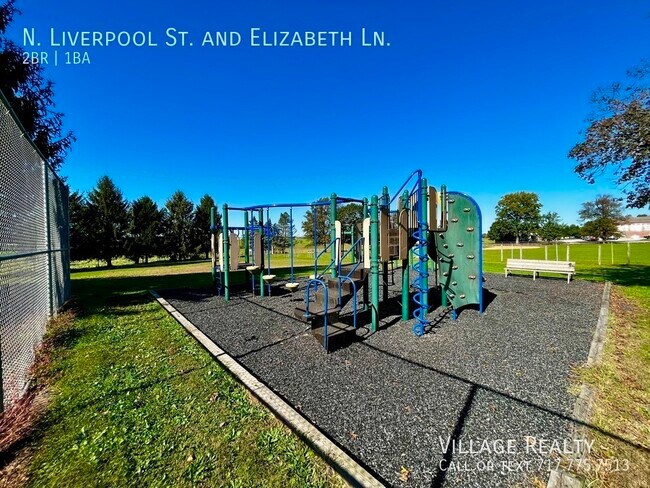 Building Photo - 75 N Liverpool St