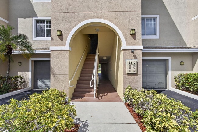 Building Photo - 6510 Emerald Dunes Dr